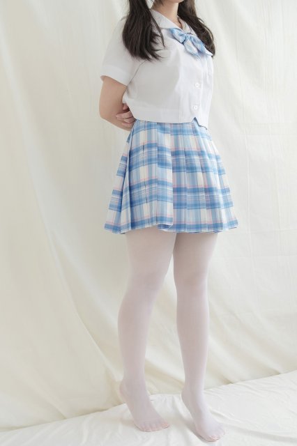 [轻兰映画] hana.001 蓝白格子裙